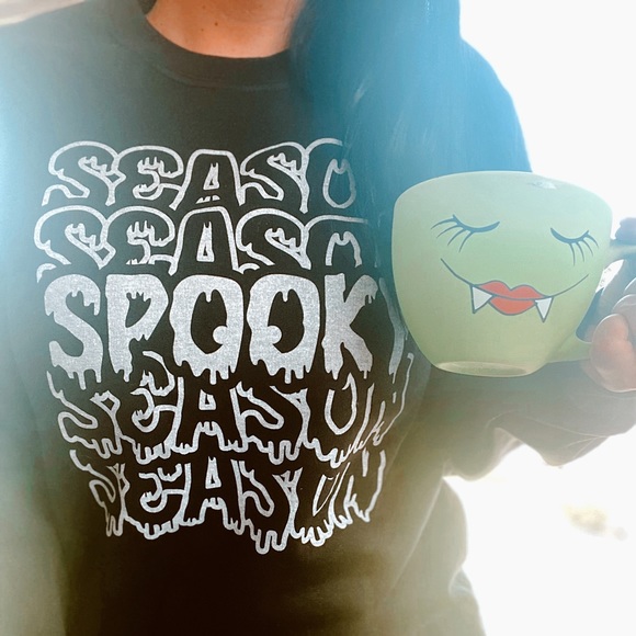 Spooky Season sweatshirt - Picture 1 of 1